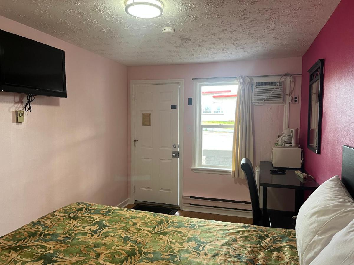 Old Mill Motel Blind River Εξωτερικό φωτογραφία
