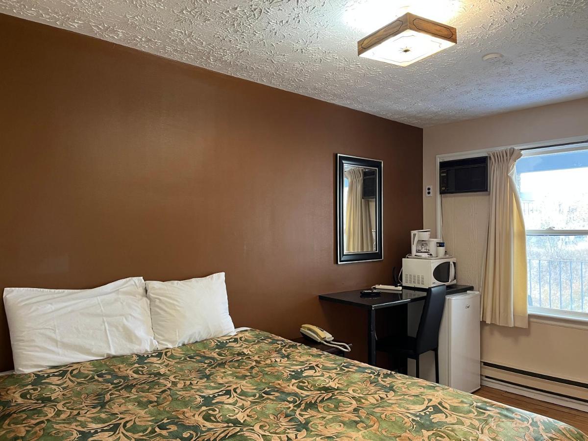 Old Mill Motel Blind River Εξωτερικό φωτογραφία